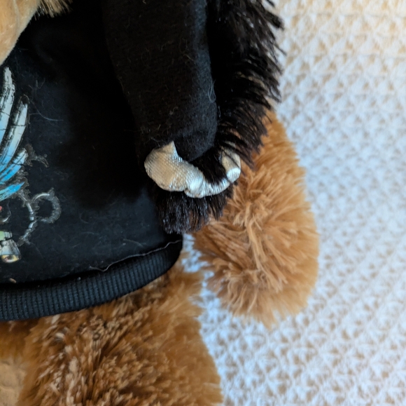 Plush Bret Michaels Pets Rock Brown Plush Stuffed Dog Biker Durag Shirt Squeaker - Picture 8 of 9